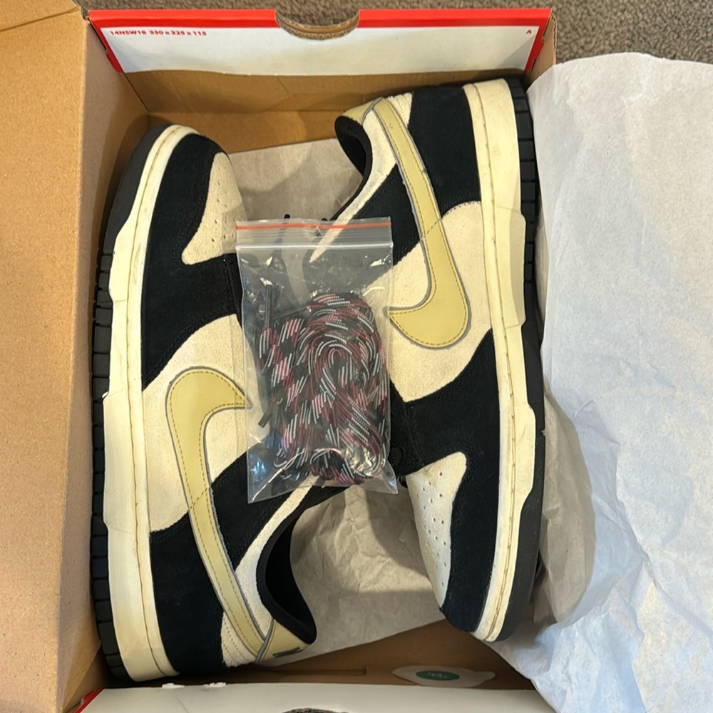 Nike Dunk Low LX Premium